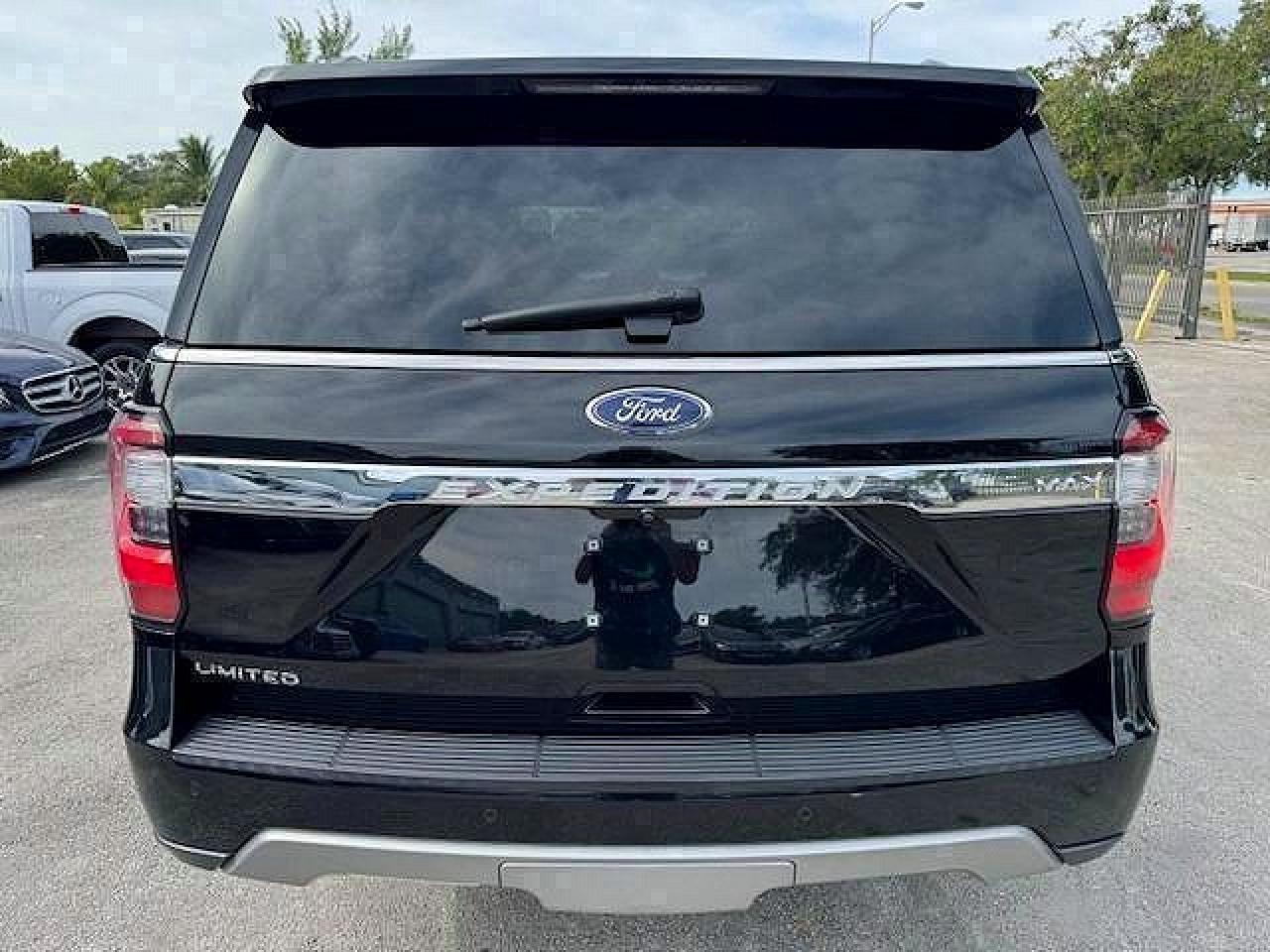 2019 Ford Expedition Max Limited - Image 6