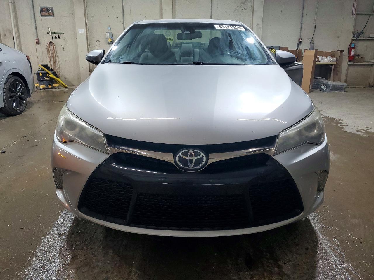 2016 Toyota Camry Xse - Image 5