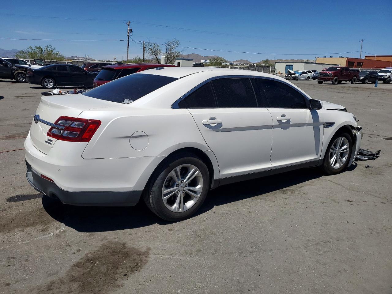 2015 Ford Taurus Sel - Image 3