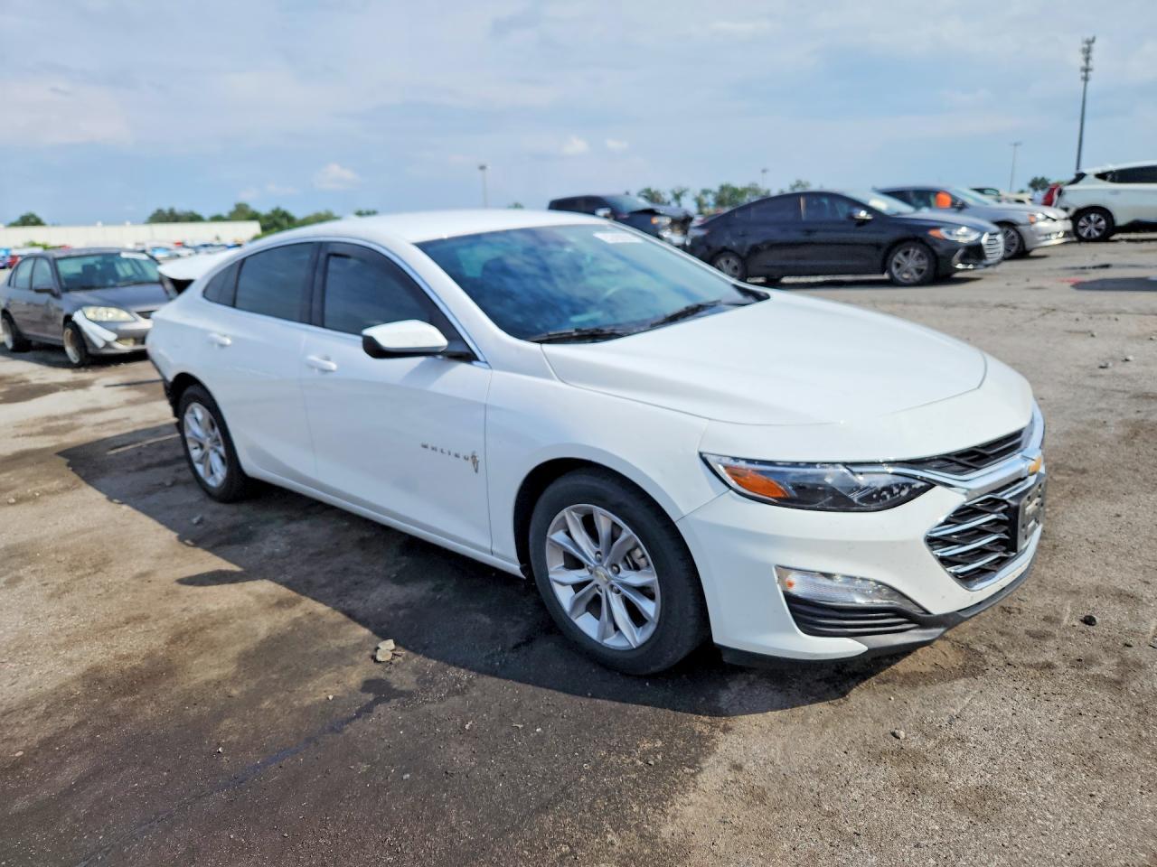 2023 Chevrolet Malibu Lt - Фото 4
