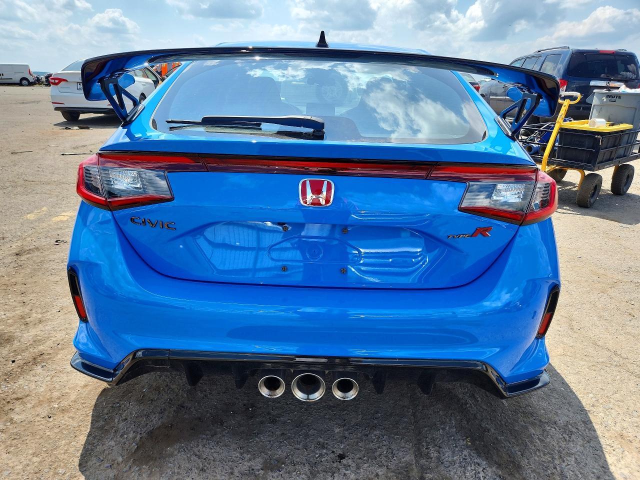 2025 Honda Civic Type-R - Image 6