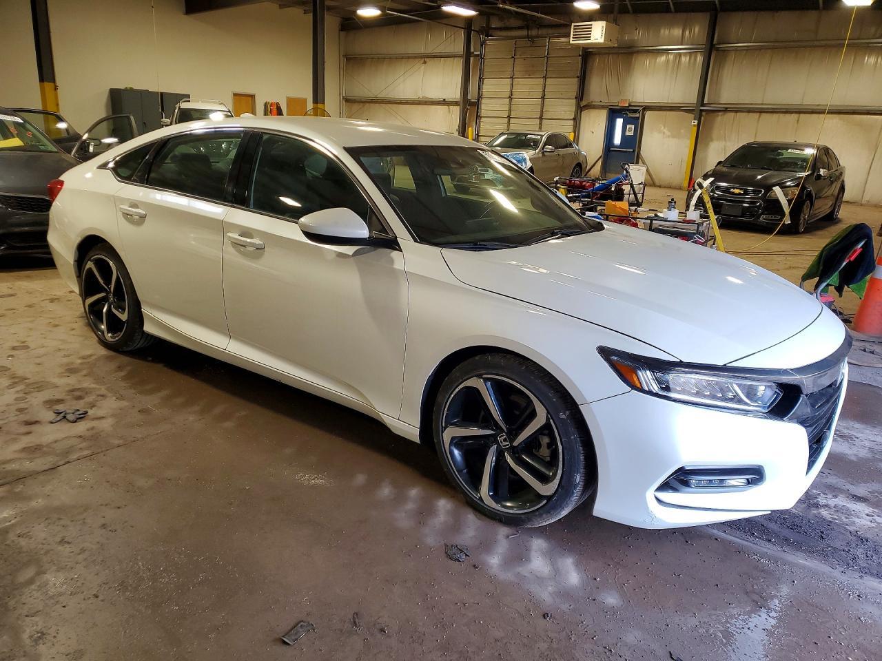 2019 Honda Accord Sport - Image 4
