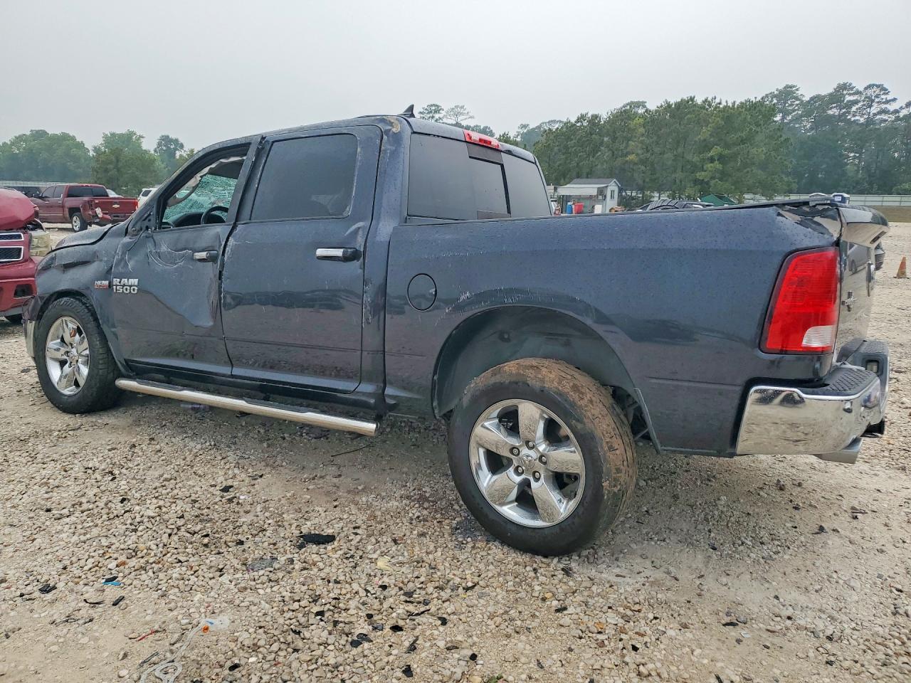 2016 Ram 1500 Slt - Image 2