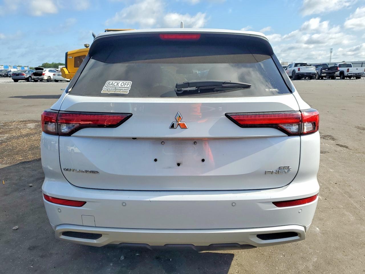 2024 Mitsubishi Outlander Sel - Image 6