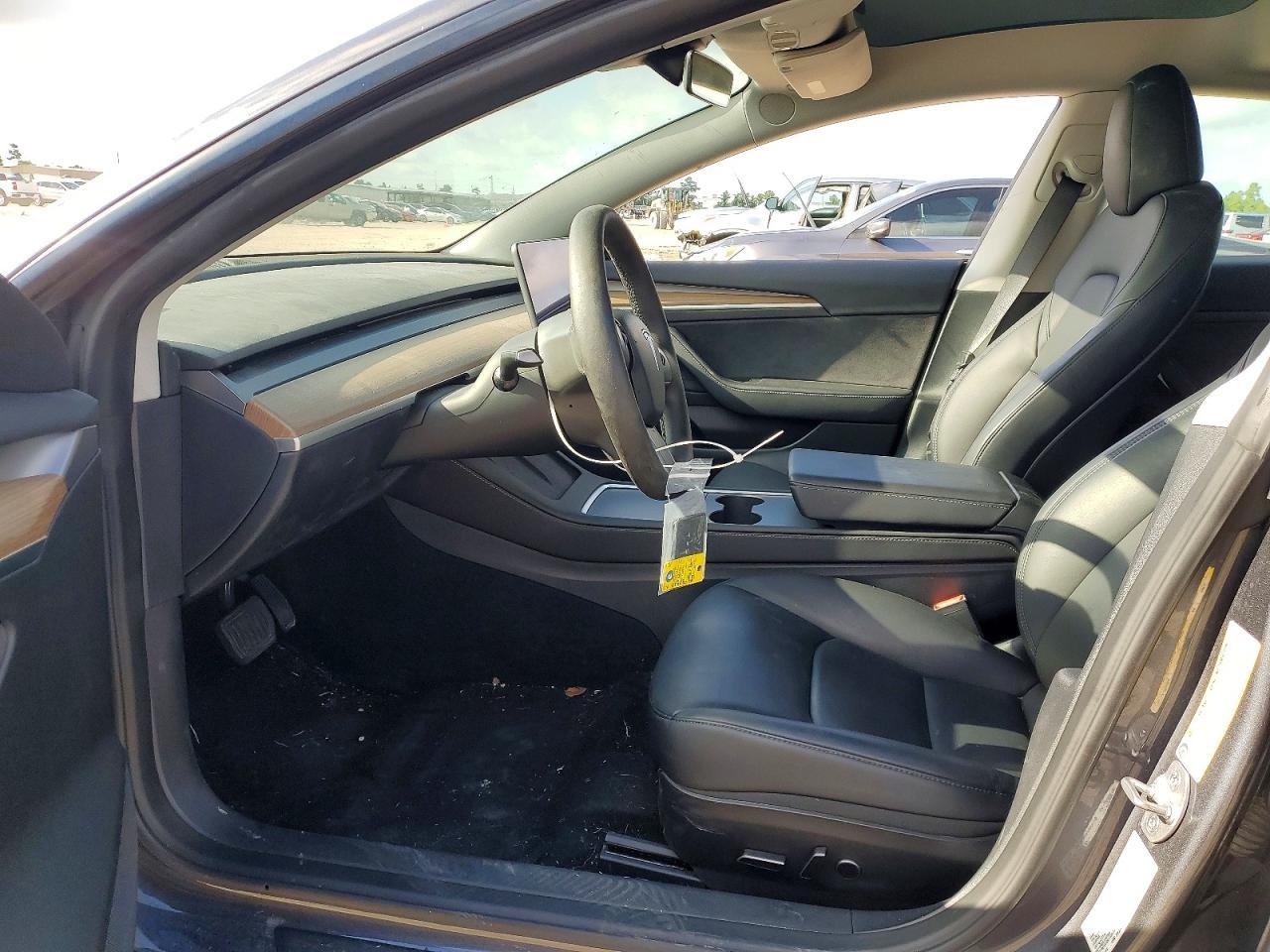 2023 Tesla Model 3 - Image 7