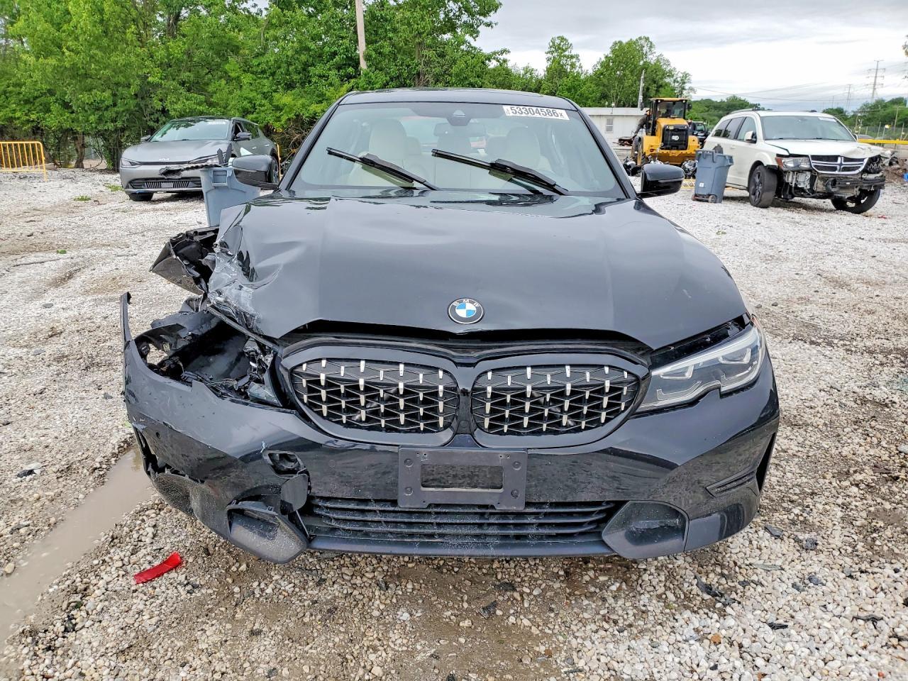 2020 BMW 330Xi - Image 5