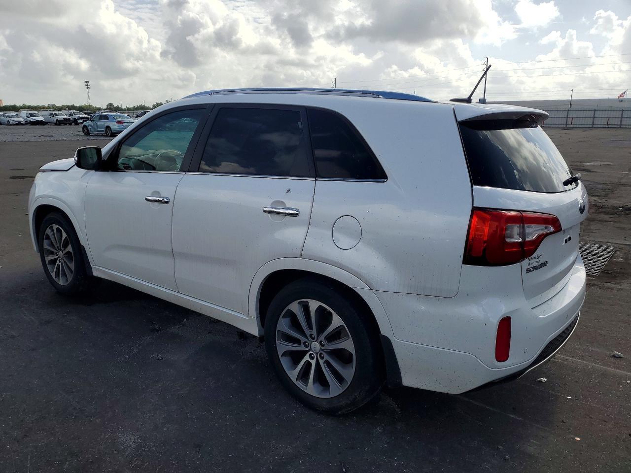 2015 Kia Sorento Sx - Image 2