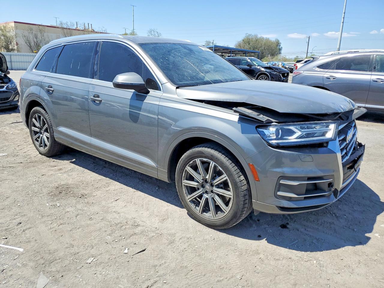 2017 Audi Q7 Premium Plus - Image 4