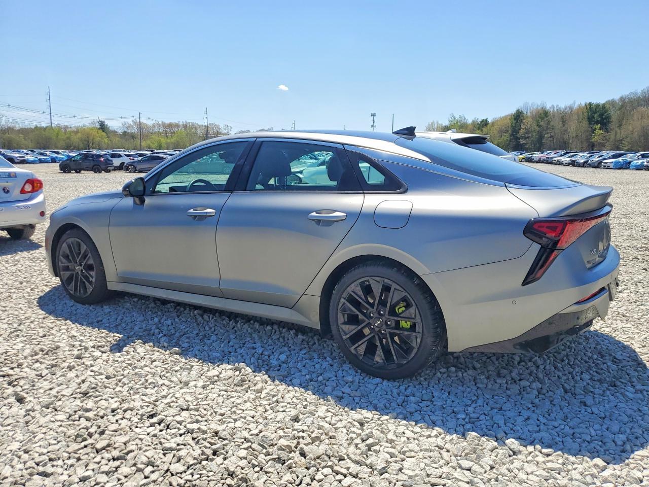 2025 Kia K5 Gt - Фото 2