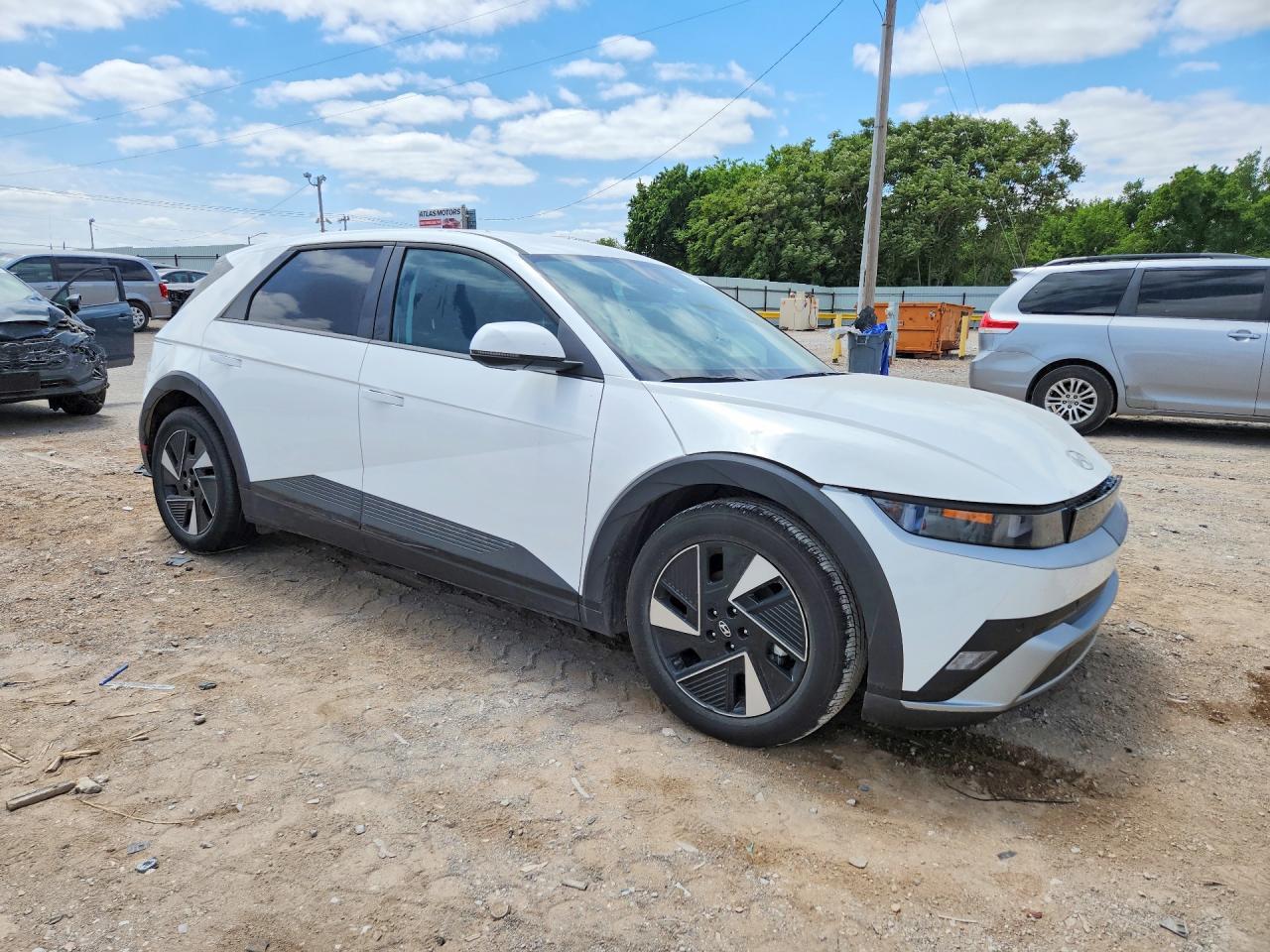 2025 Hyundai Ioniq 5 Se - Image 4