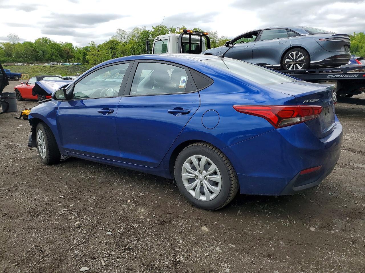 2019 Hyundai Accent Se - Image 2