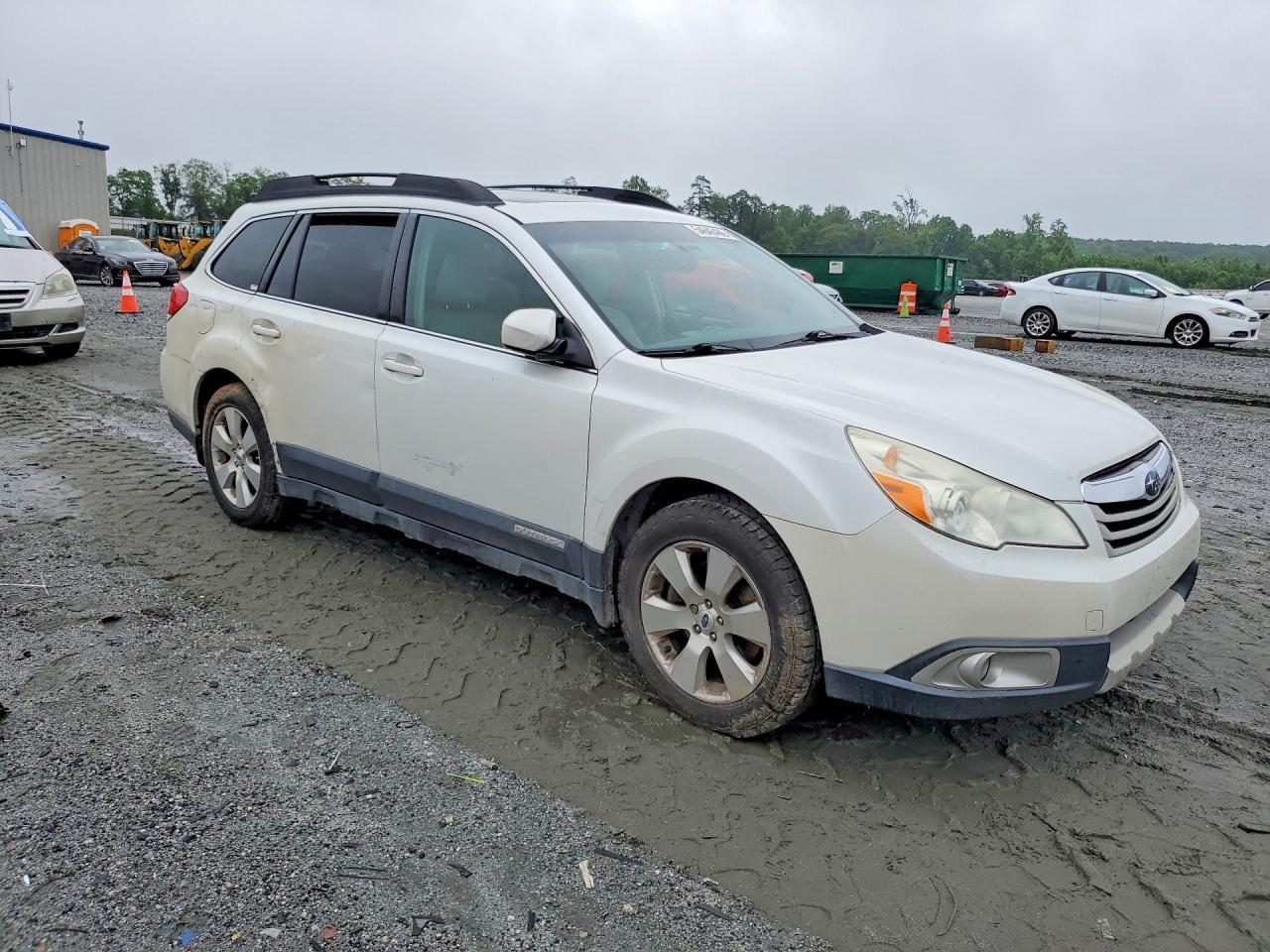 2026 Subaru Outback 3.6R Limited - Image 4