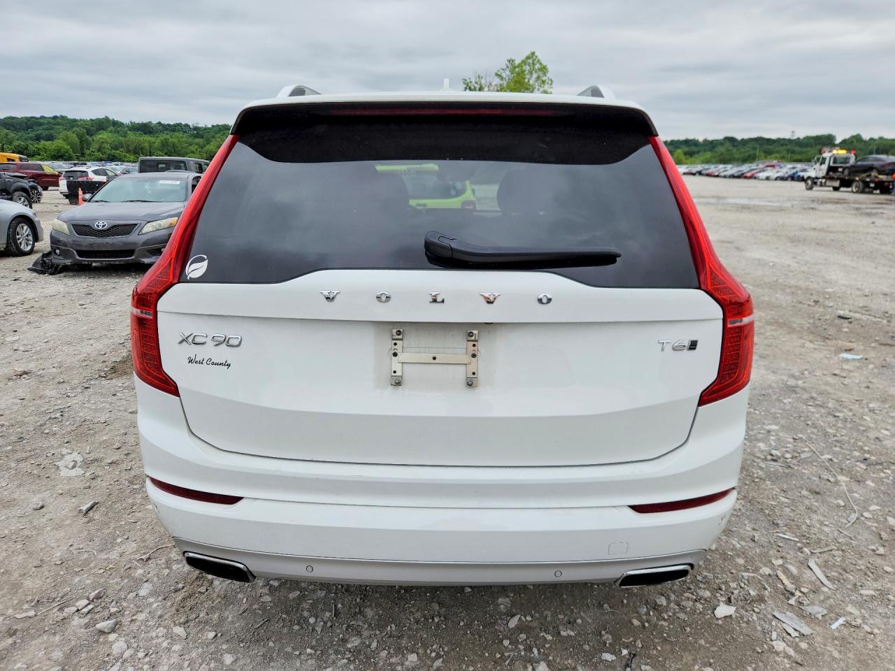 2016 Volvo Xc90 T6 - Image 6