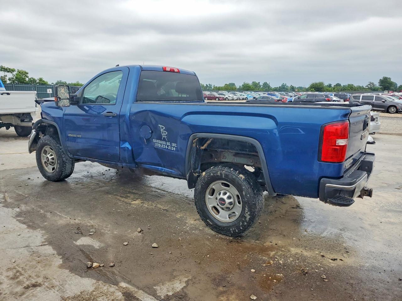 2016 GMC Sierra K2500 Heavy Duty - Image 2