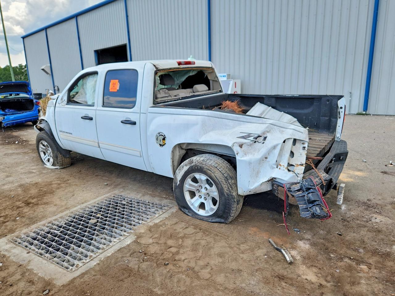 2011 Chevrolet Silverado K1500 Lt - Image 2