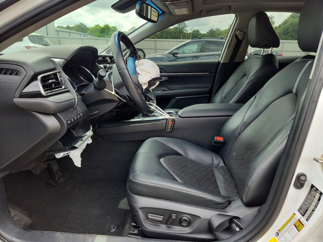 2019 Toyota Camry Xse V6 - Image 7