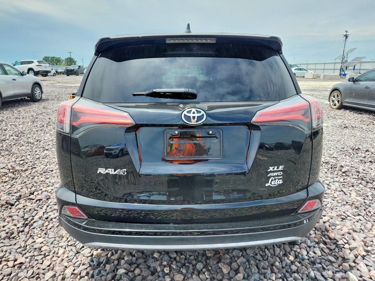 2018 Toyota Rav4 Xle - Image 6