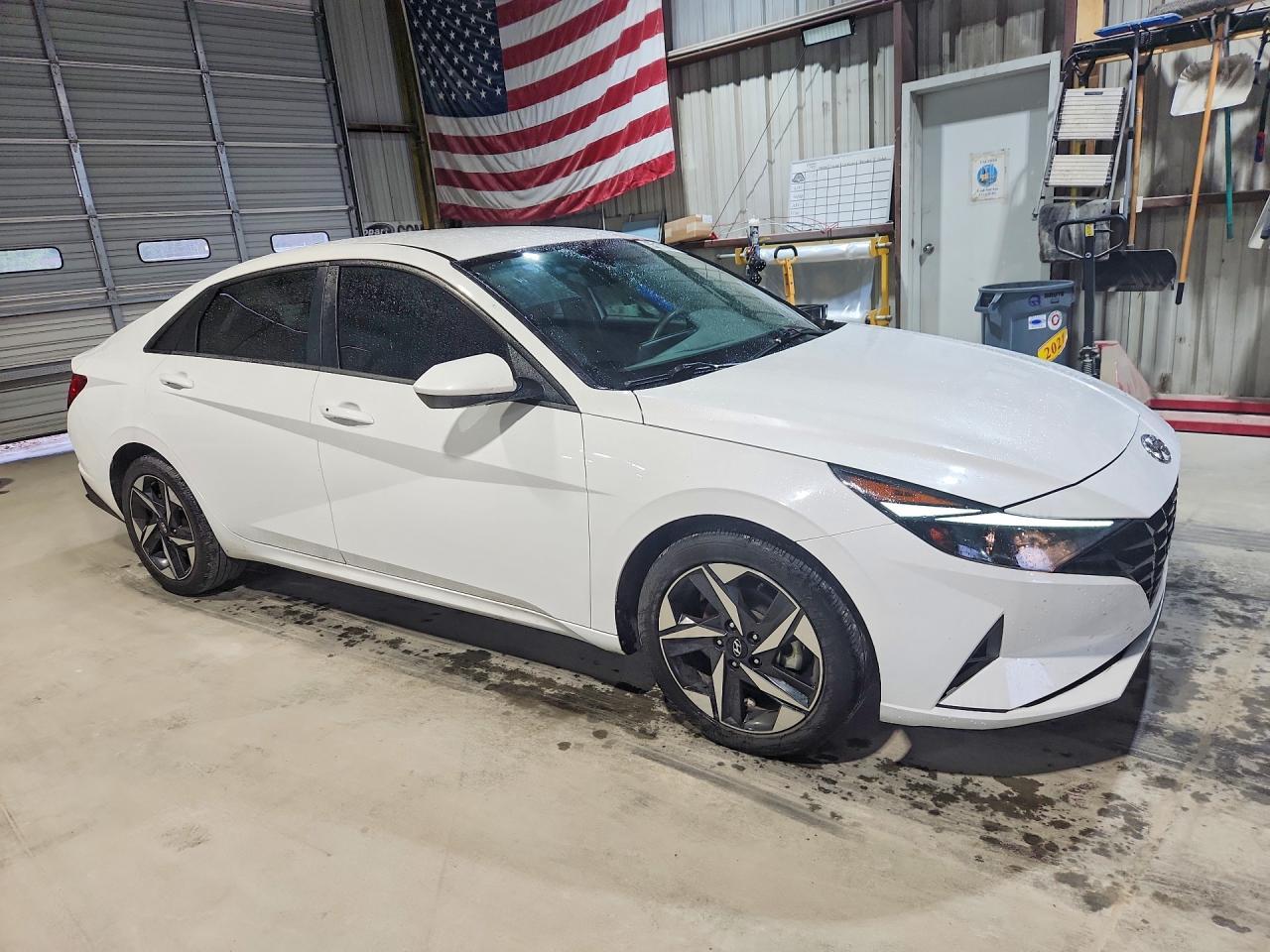 2023 Hyundai Elantra Sel - Фото 4