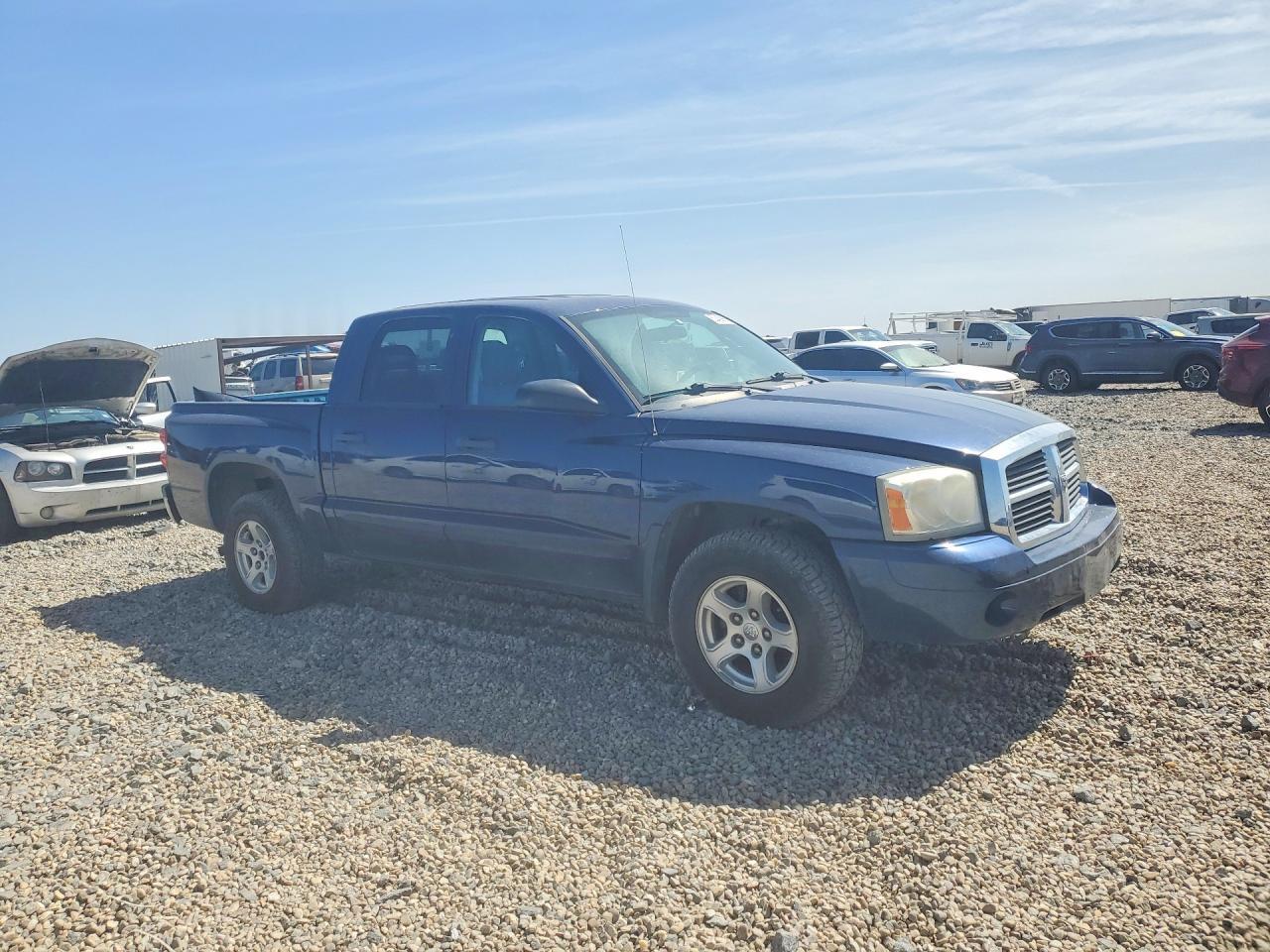 2006 Dodge Dakota Quad Slt - Image 4