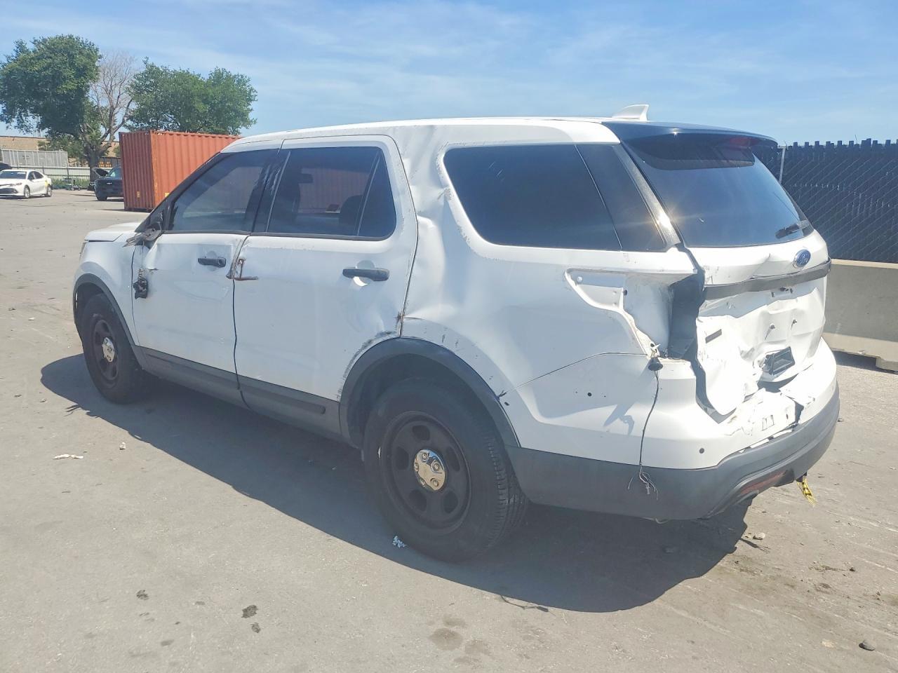 2016 Ford Explorer Police Interceptor - Фото 2