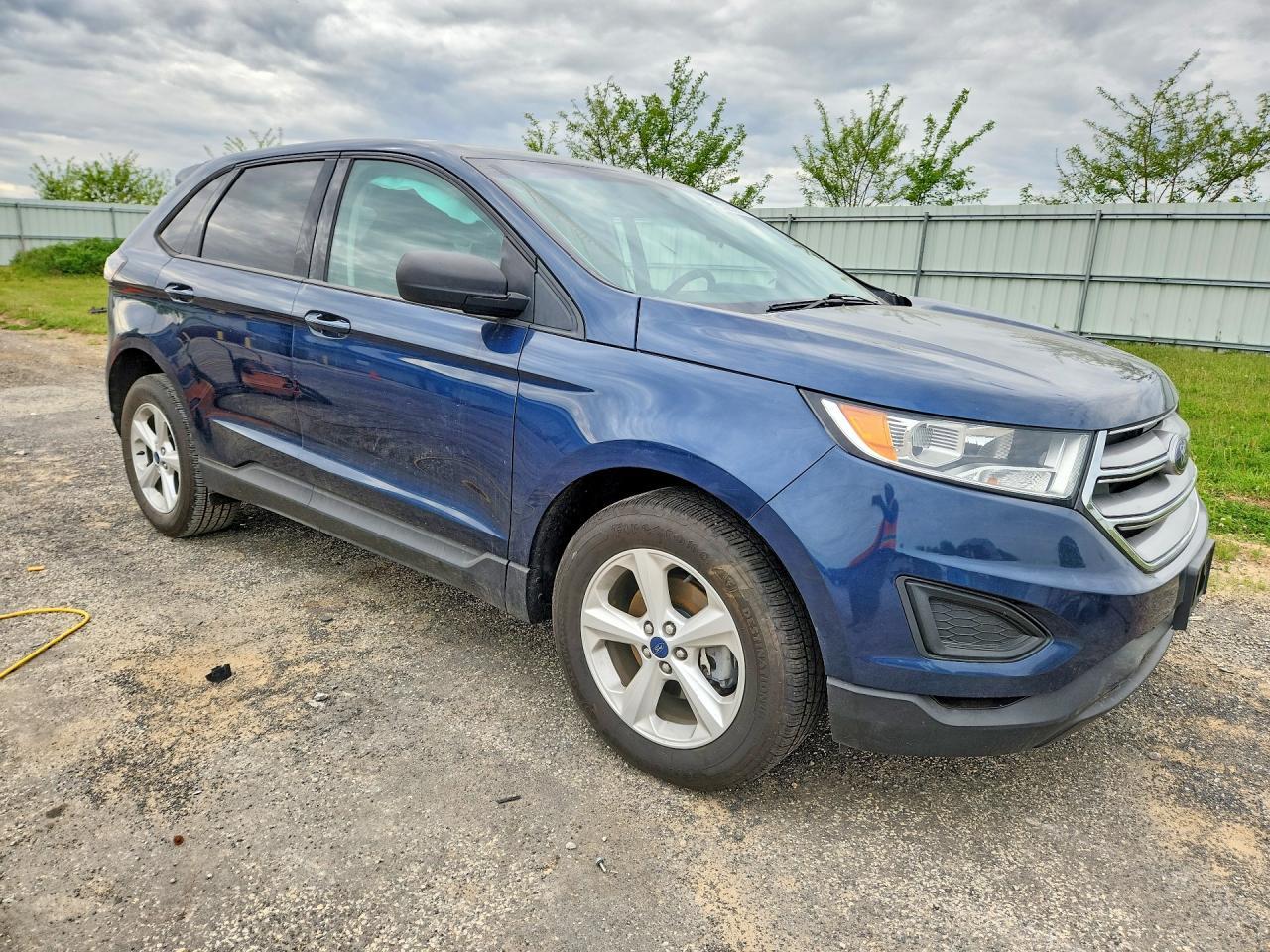 2017 Ford Edge Se - Image 4
