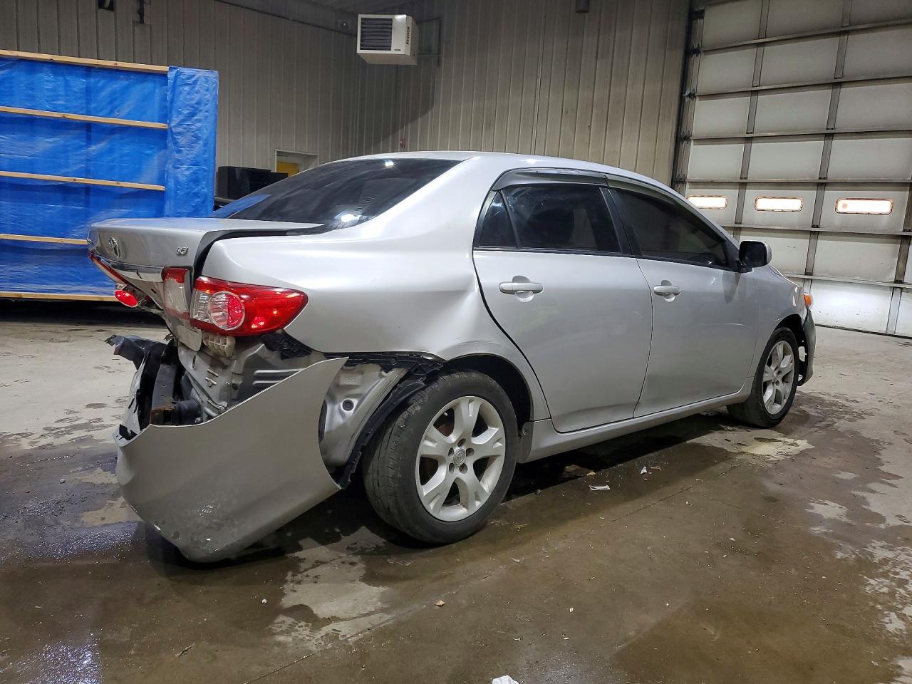 2011 Toyota Corolla Le - Фото 3