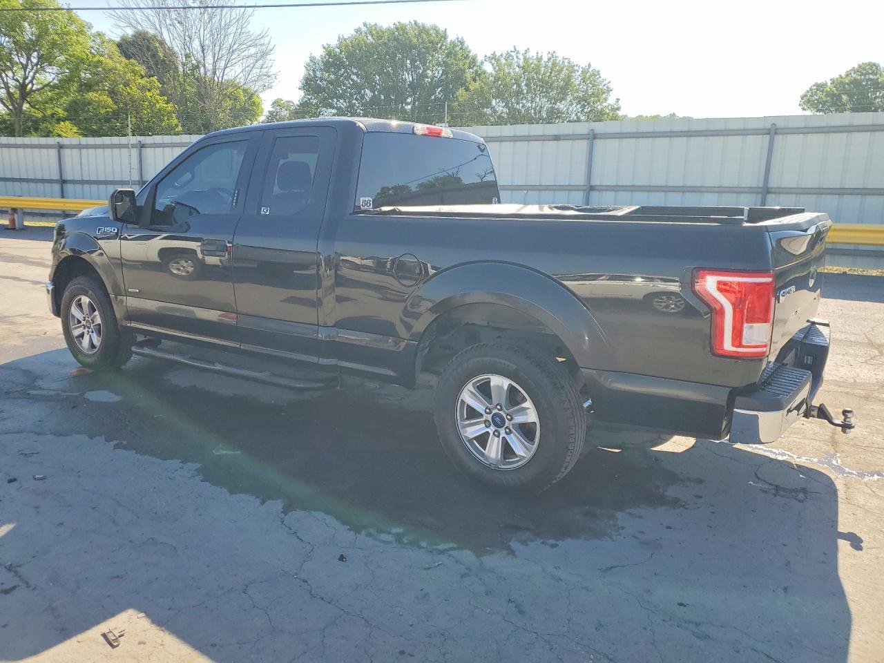 2015 Ford F150 Super Cab - Фото 2