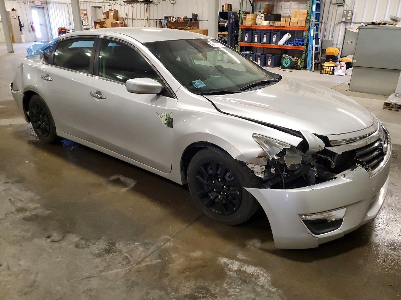 2015 Nissan Altima 2.5 - Фото 4