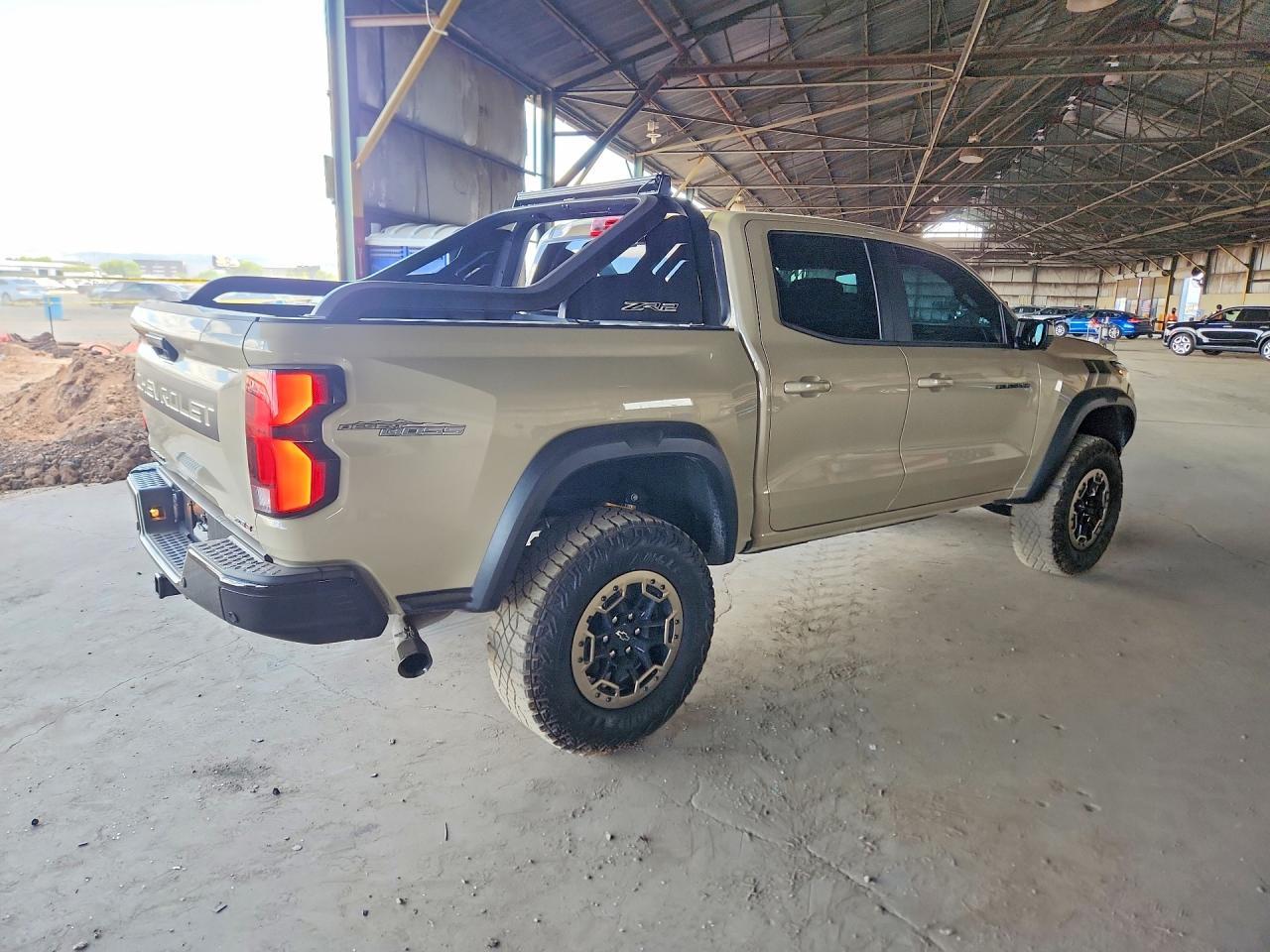 2023 Chevrolet Colorado Zr2 - Image 3