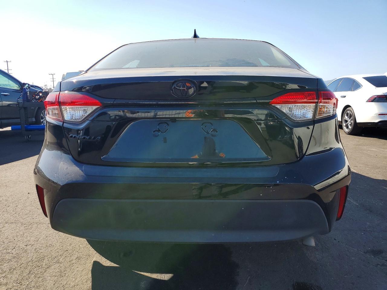 2025 Toyota Corolla Le - Фото 6