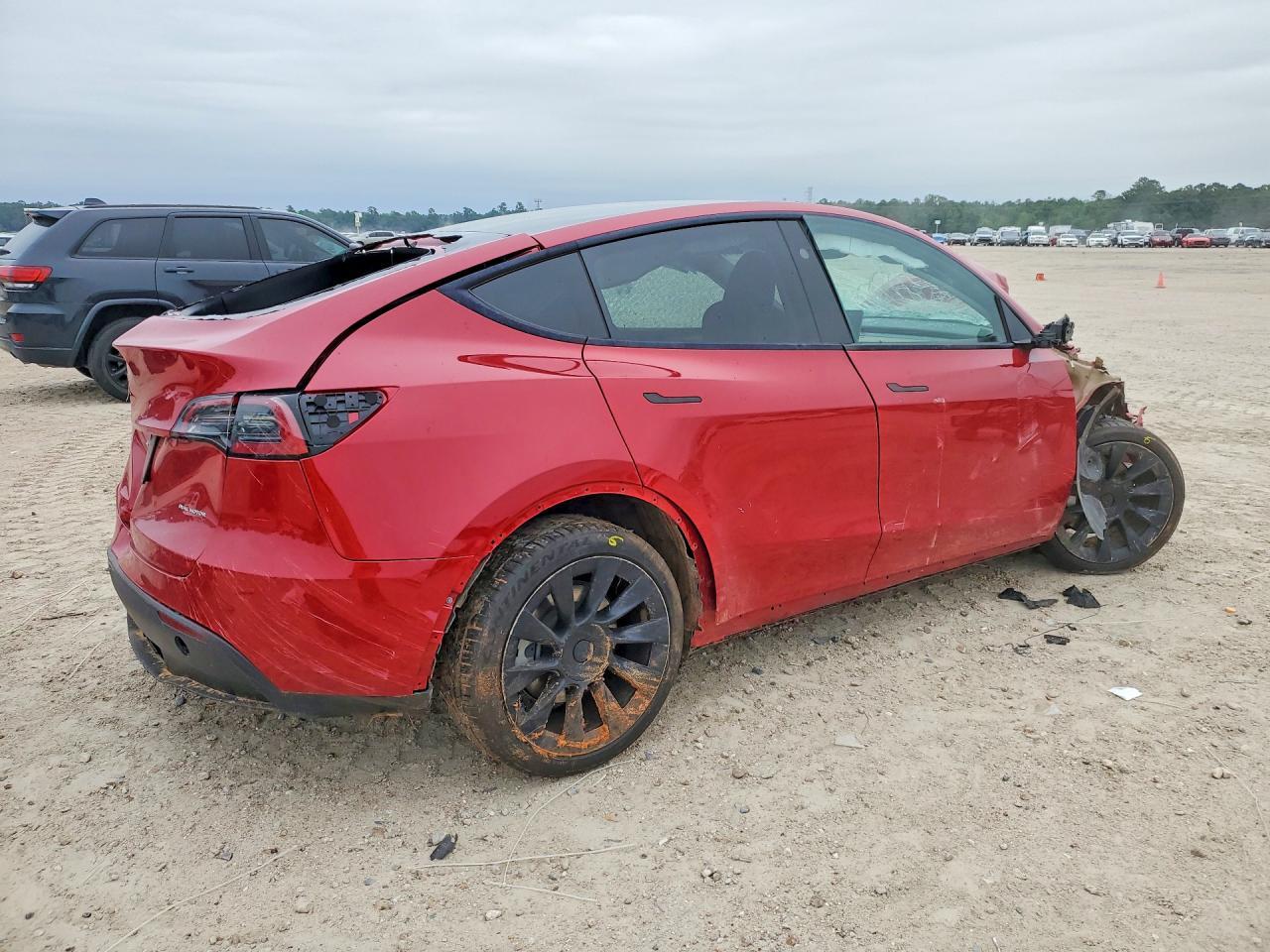 2023 Tesla Model Y - Image 3