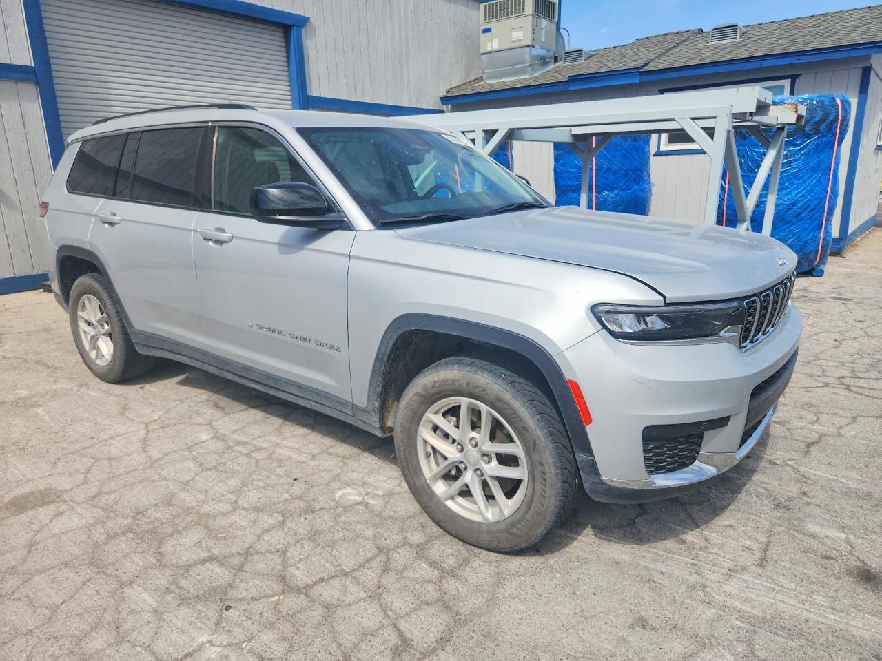 2023 Jeep Grand Cherokee - Image 4