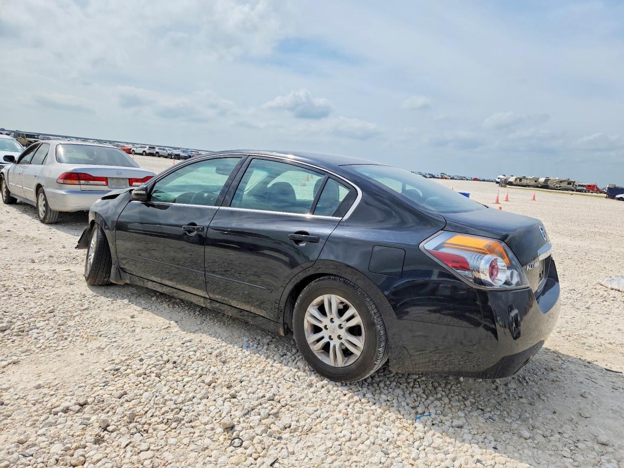 2012 Nissan Altima 2.5 - Фото 2
