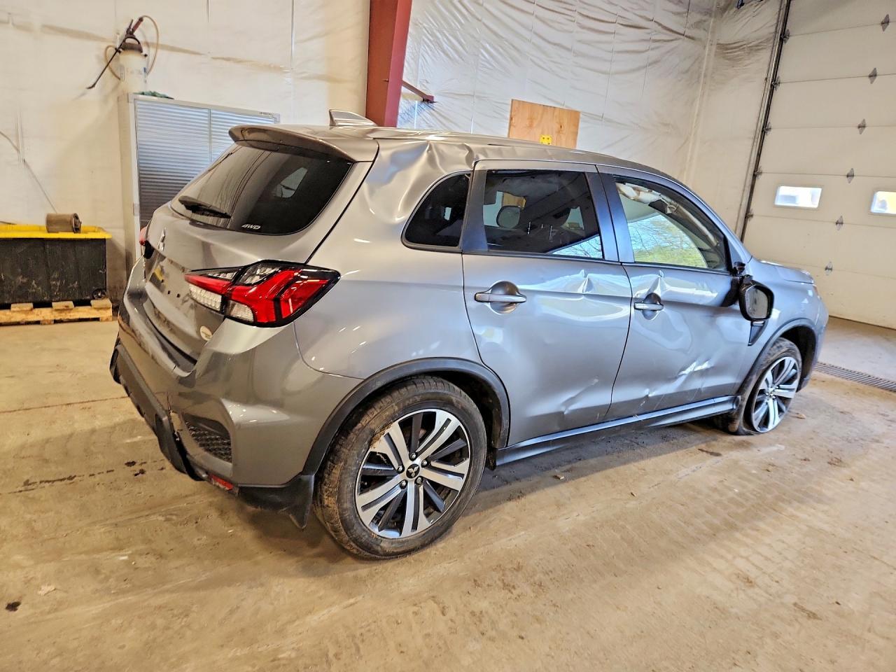 2022 Mitsubishi Outlander Sport Es - Image 3