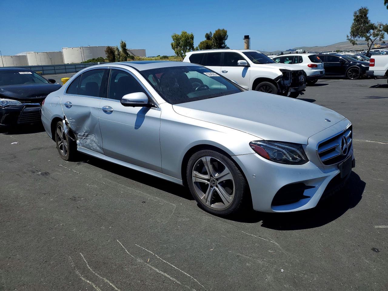 2019 Mercedes-Benz E 300 - Image 4