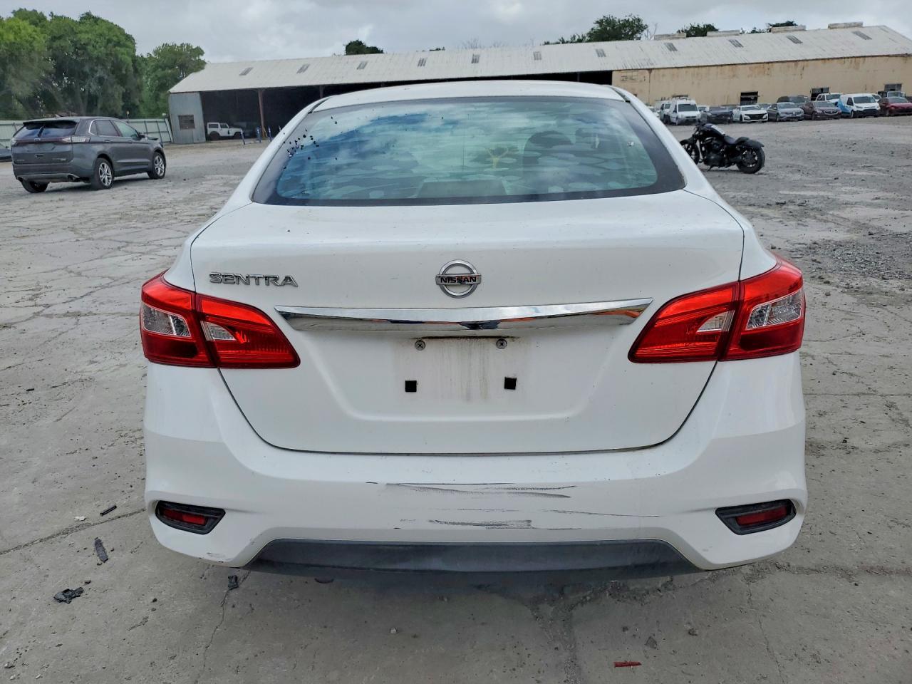 2017 Nissan Sentra S - Image 6