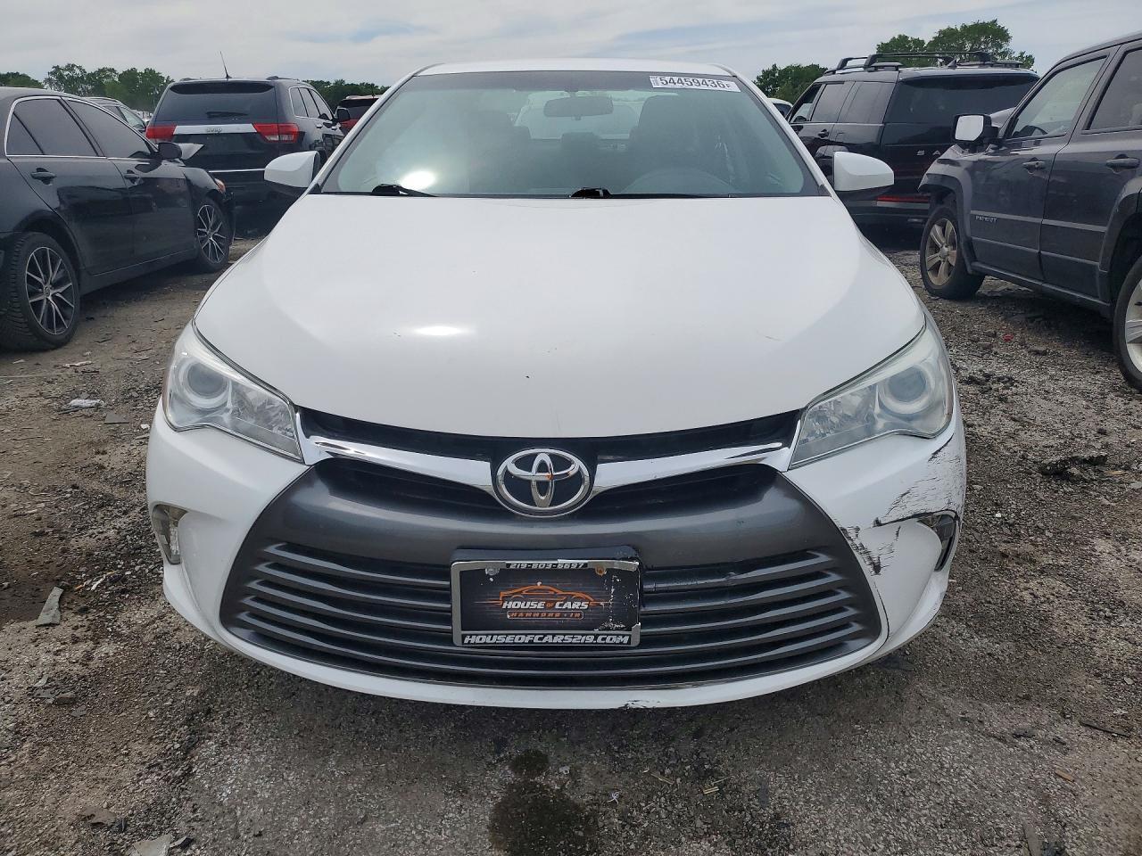 2016 Toyota Camry Le - Фото 5