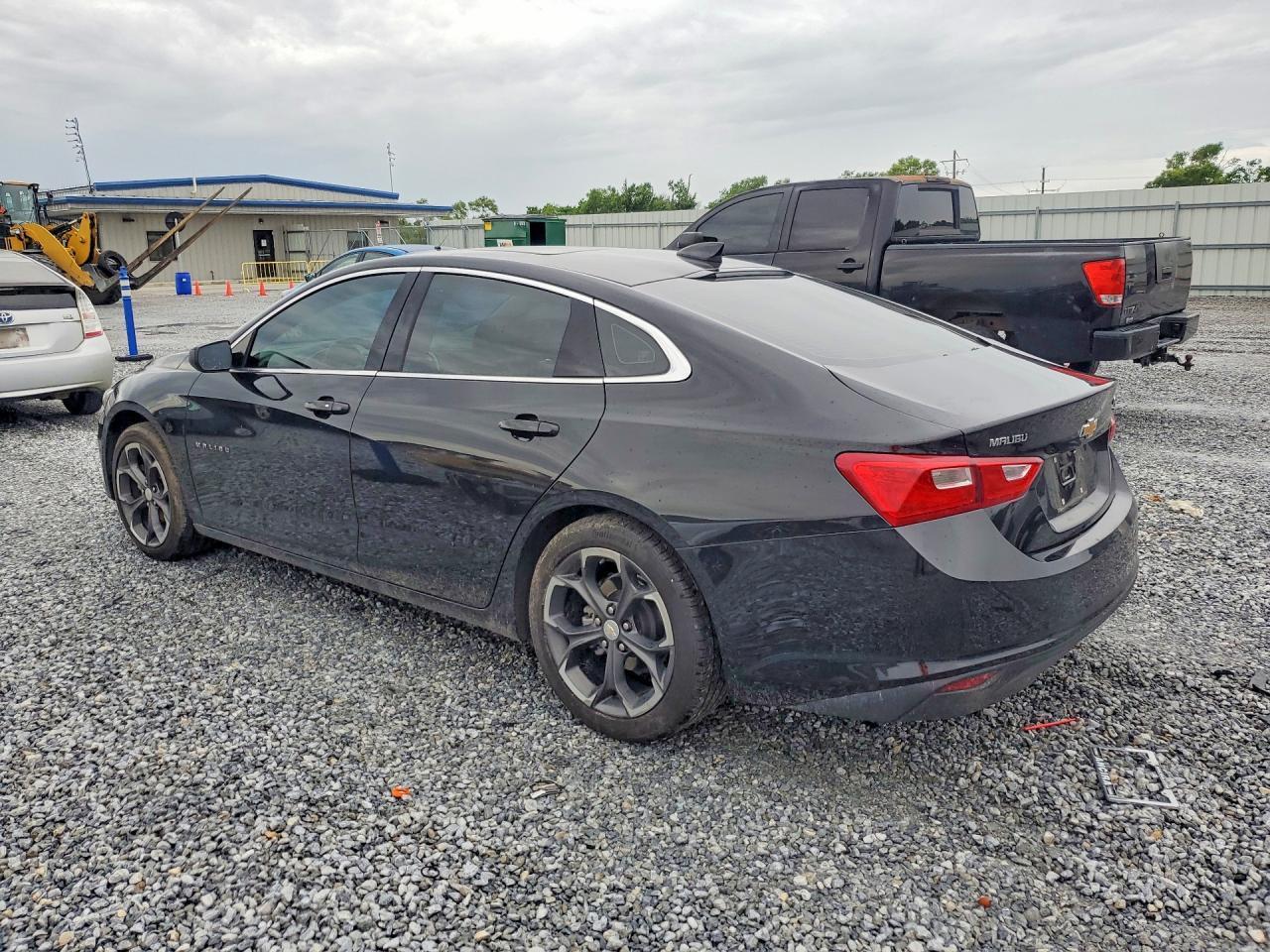 2023 Chevrolet Malibu Lt - Image 2