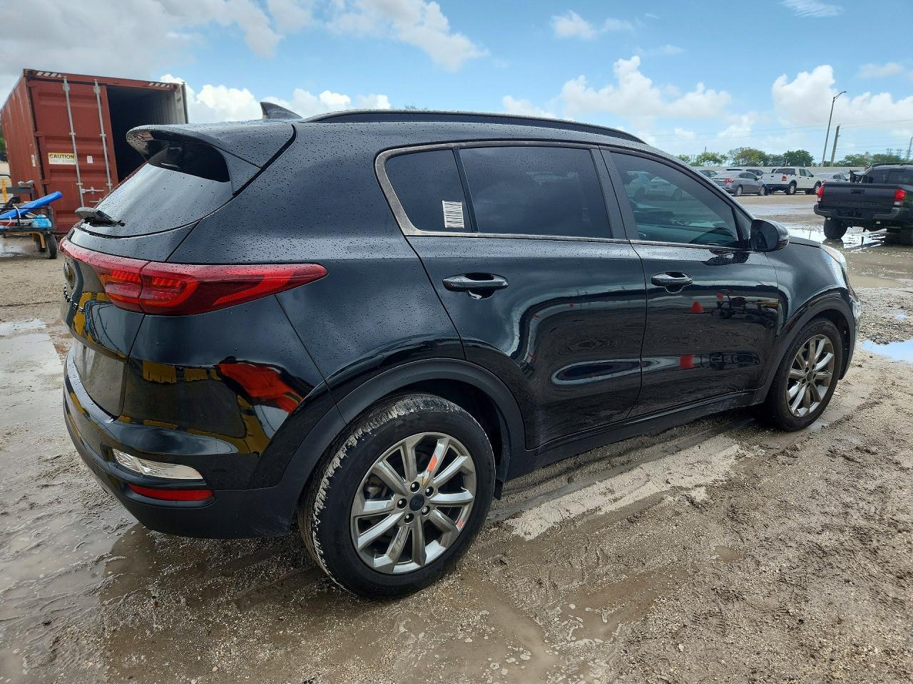 2022 Kia Sportage S - Image 3