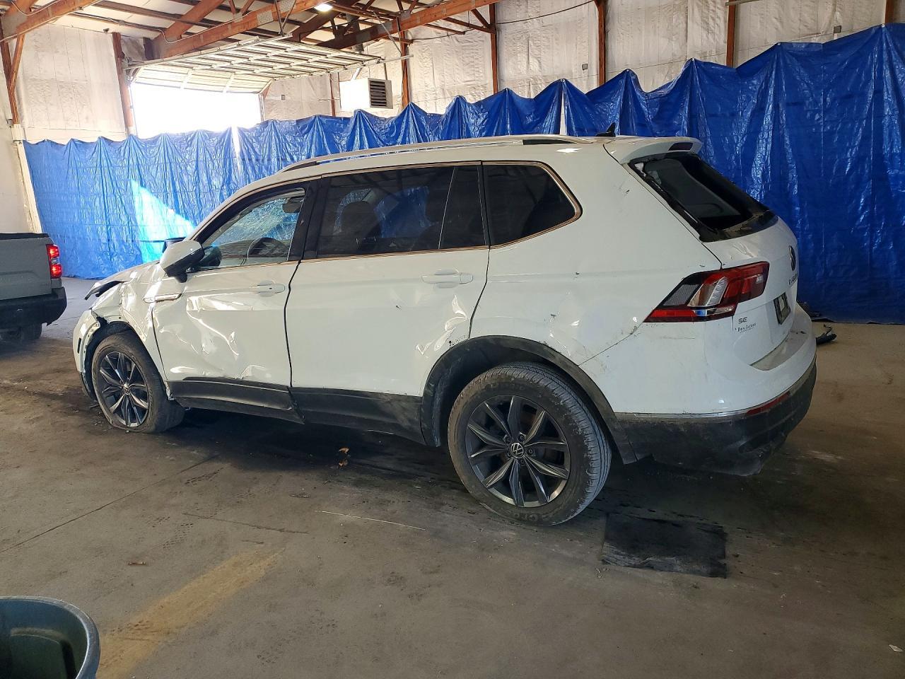 2022 Volkswagen Tiguan Se - Фото 2