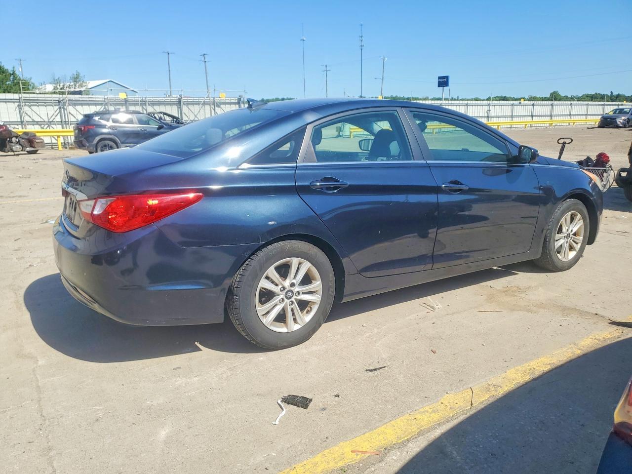 2013 Hyundai Sonata Gls - Фото 3