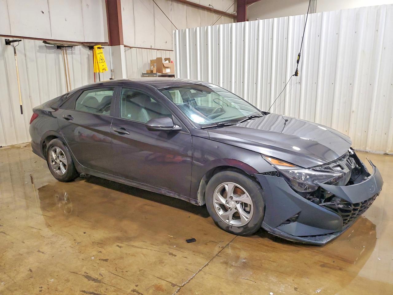 2021 Hyundai Elantra Se - Фото 4