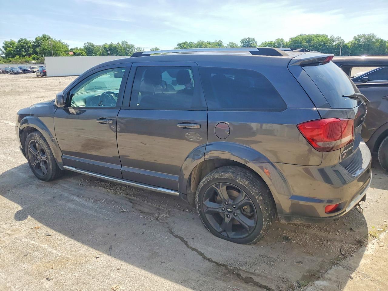 2019 Dodge Journey Crossroad - Фото 2