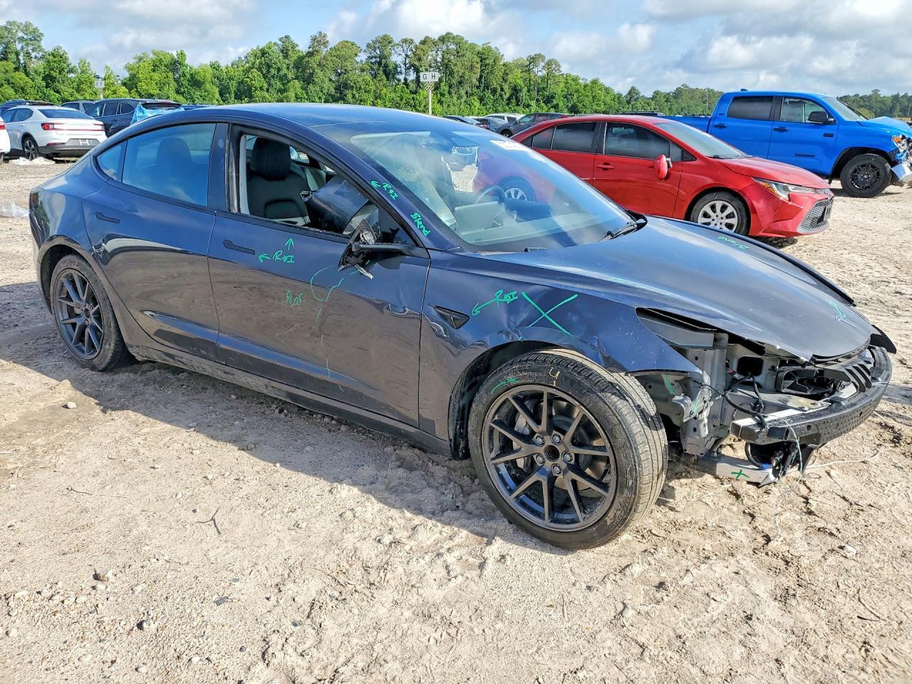 2023 Tesla Model 3 - Image 4