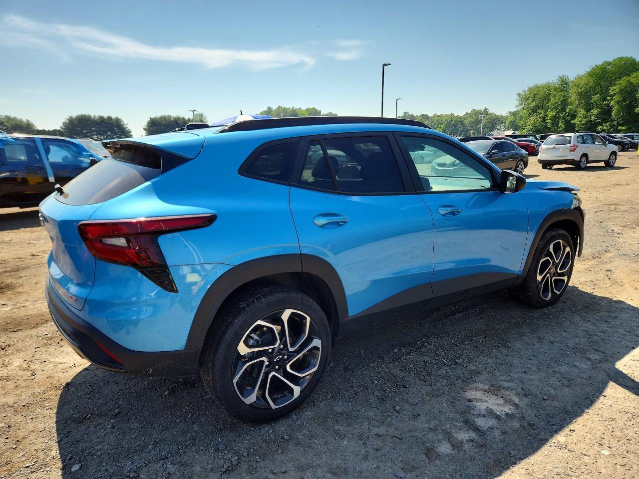 2025 Chevrolet Trax 2Rs - Image 3