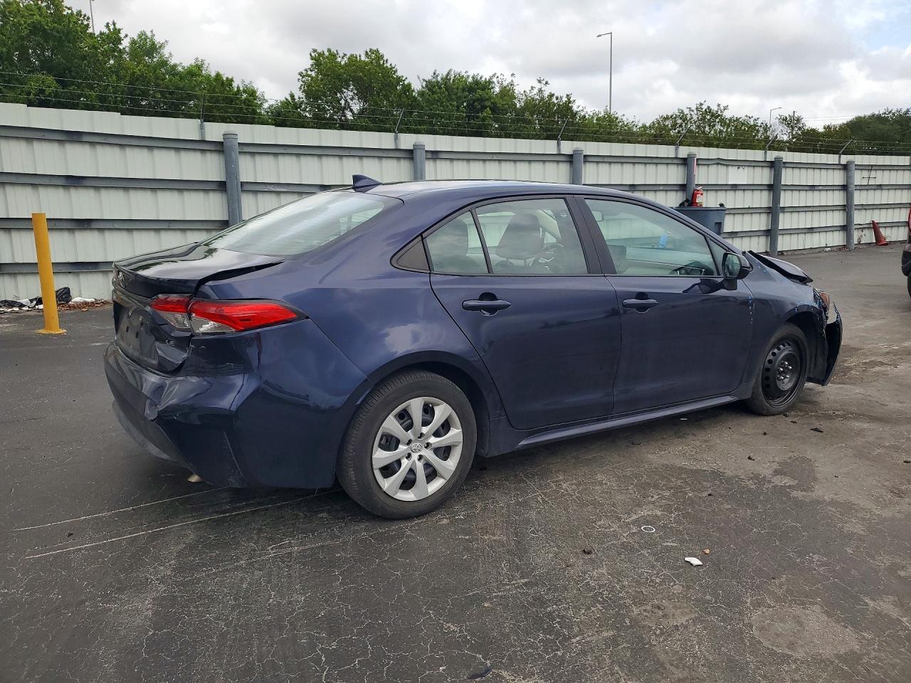 2022 Toyota Corolla Le - Фото 3