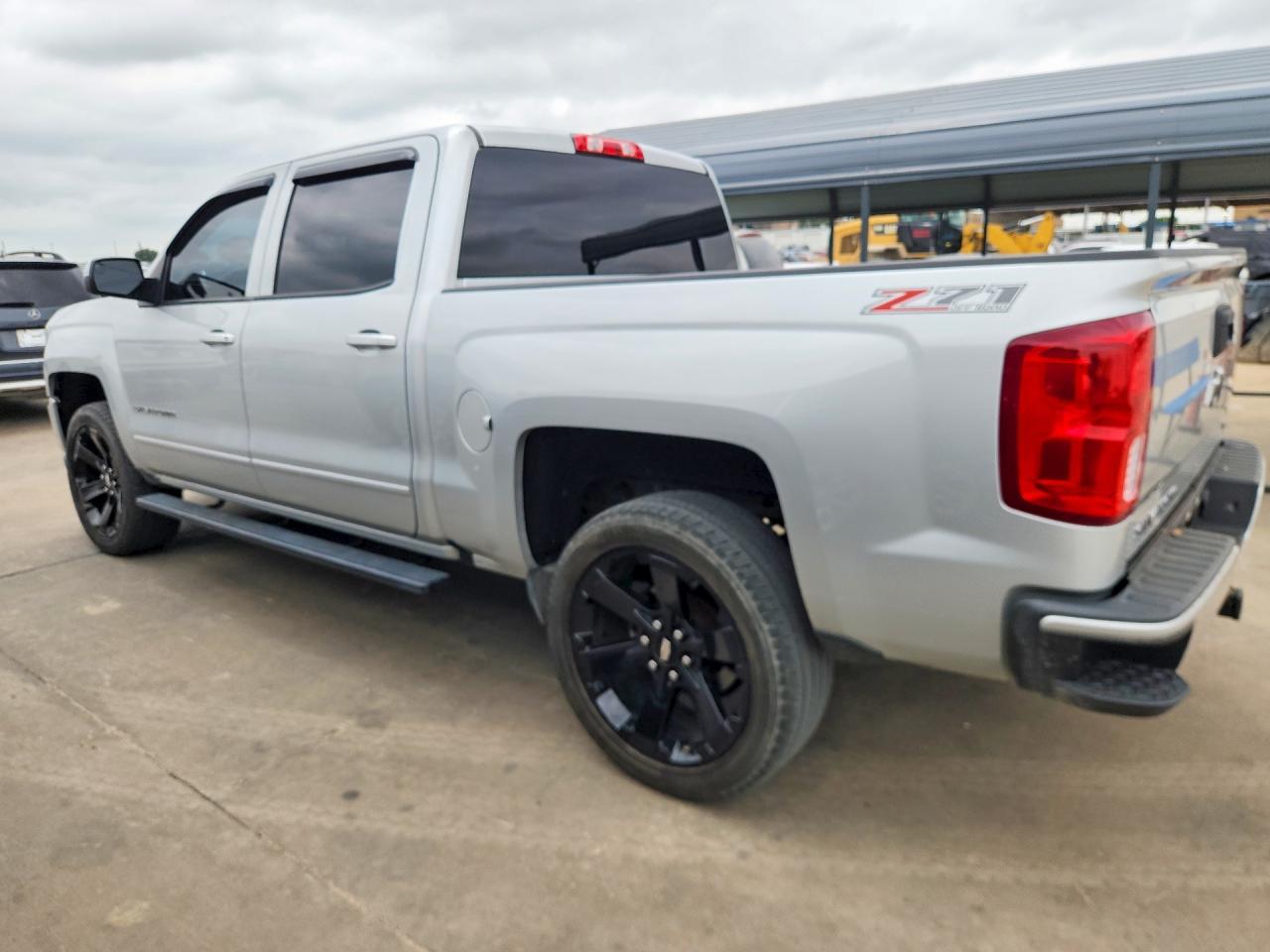 2016 Chevrolet Silverado K1500 Lt - Image 2