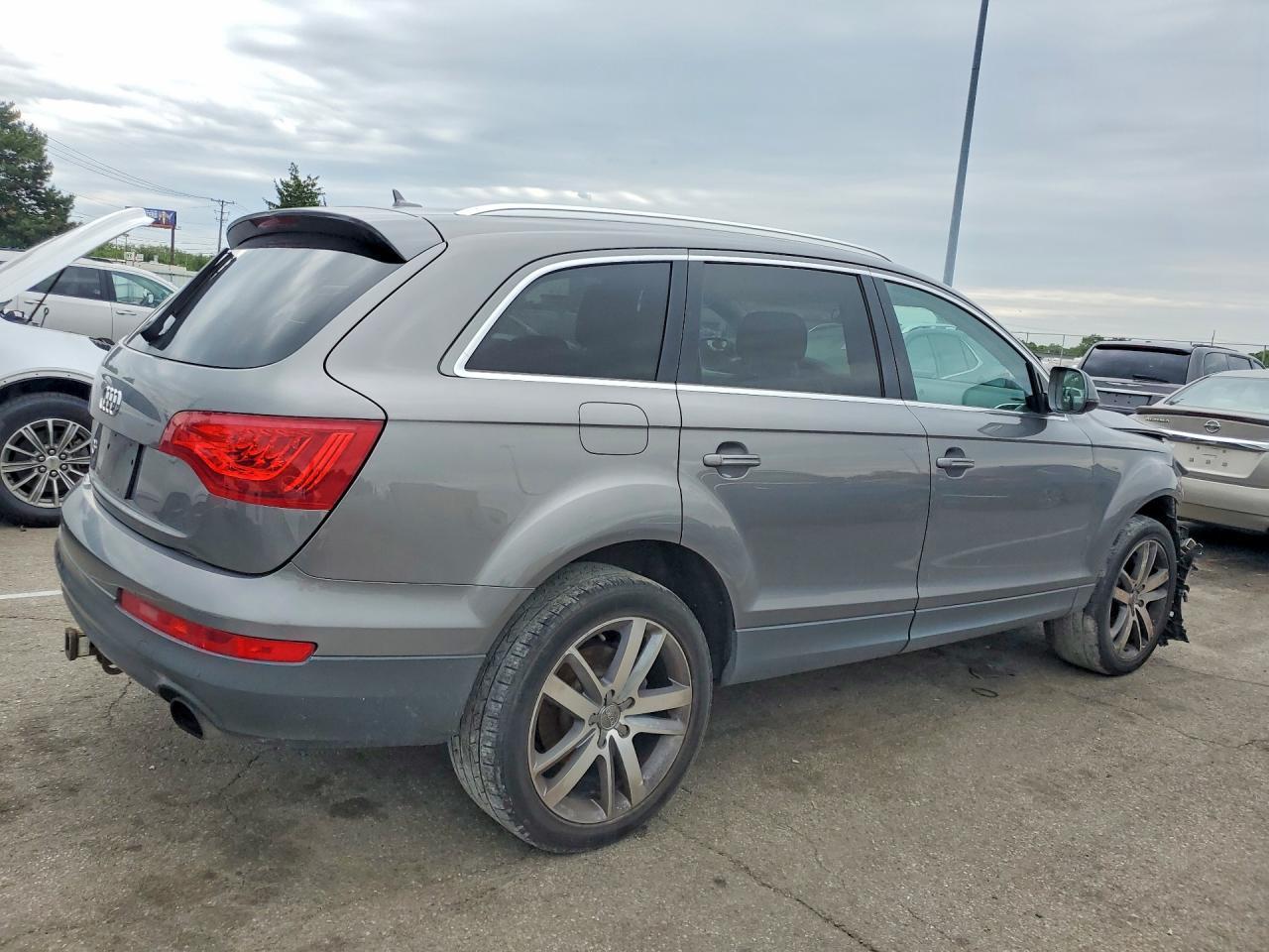 2013 Audi Q7 Premium Plus - Фото 3