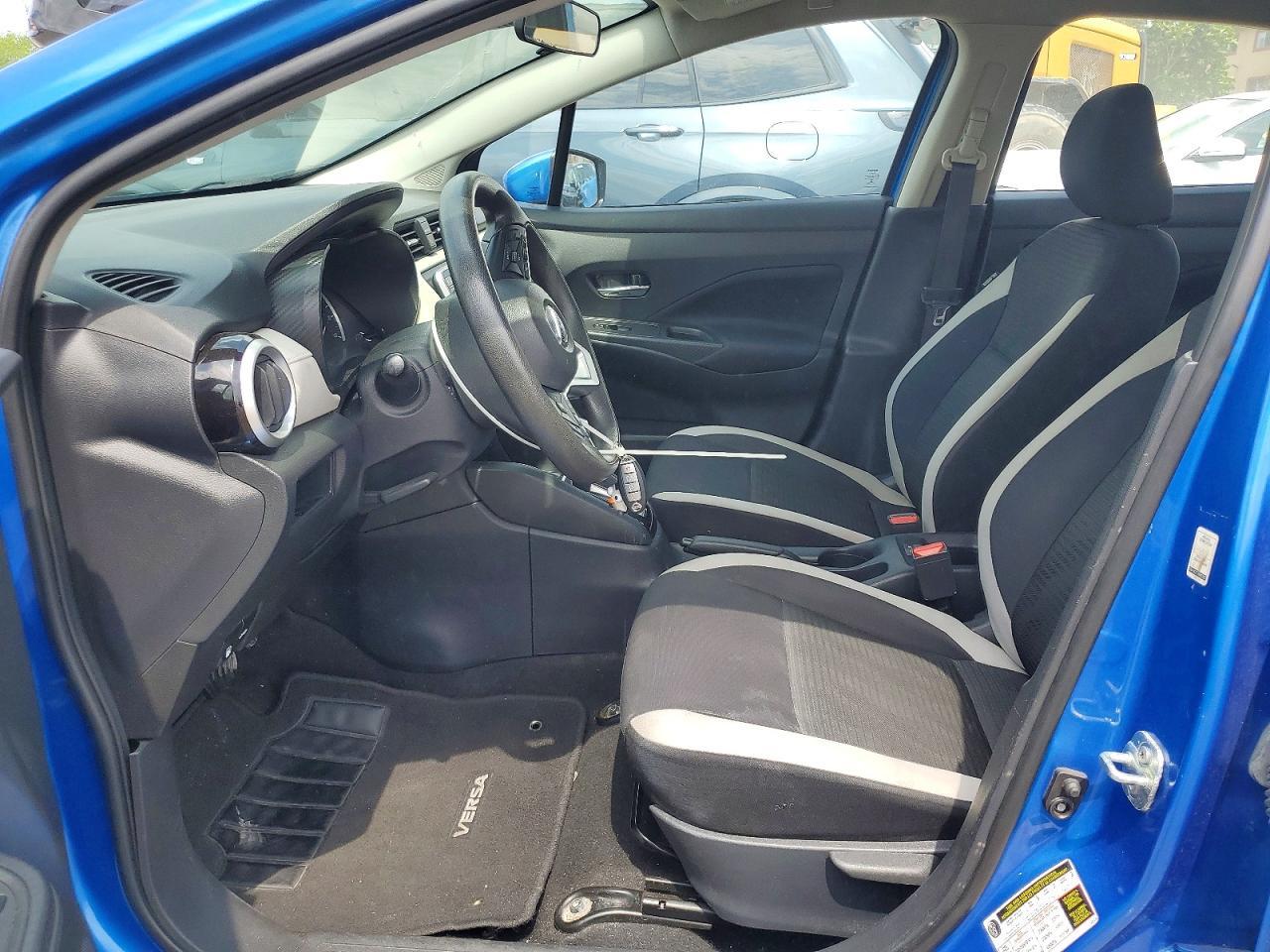 2021 Nissan Versa Sv - Image 7