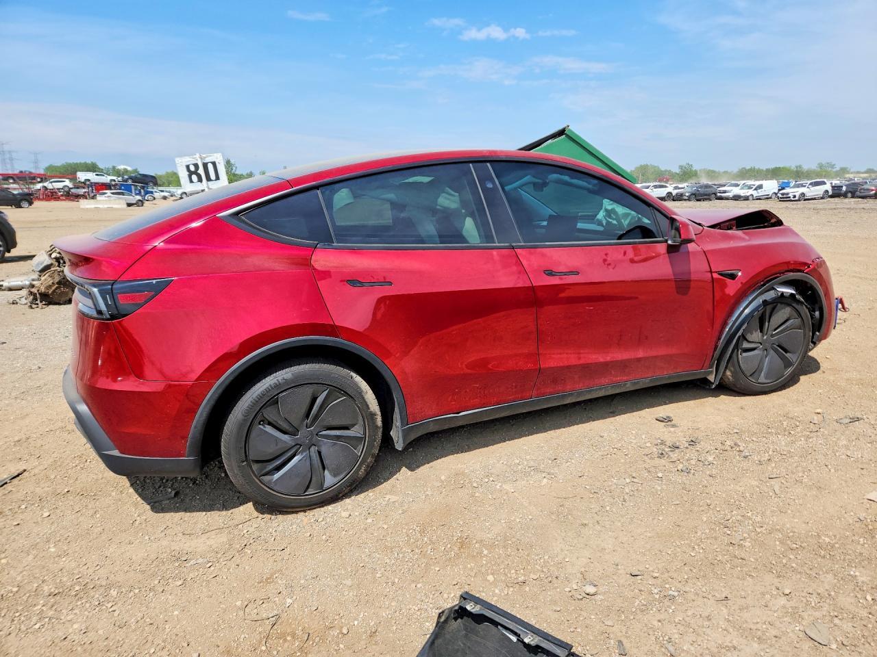 2026 Tesla Model Y - Фото 3